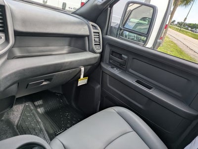 2026 RAM Ram 5500 Chassis Cab RAM 5500 TRADESMAN CHASSIS CREW CAB 4X4 84' CA