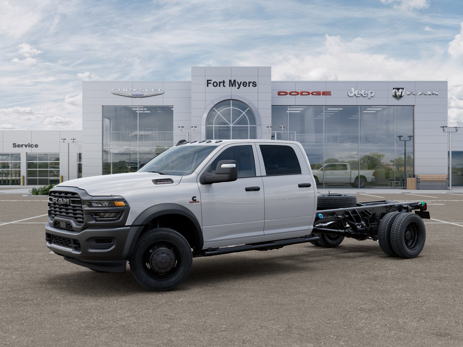 2026 RAM Ram 5500 Chassis Cab RAM 5500 TRADESMAN CHASSIS CREW CAB 4X4 84' CA