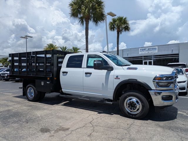 2026 RAM Ram 3500 Chassis Cab RAM 3500 TRADESMAN CREW CAB CHASSIS 4X4 60' CA