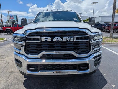 2026 RAM Ram 3500 Chassis Cab RAM 3500 TRADESMAN CREW CAB CHASSIS 4X4 60' CA