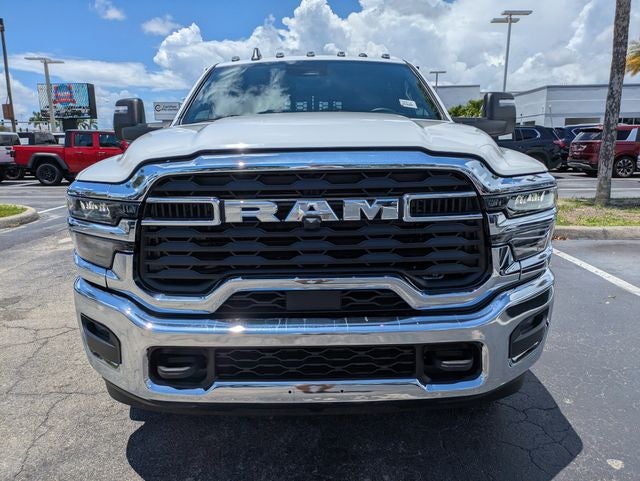 2026 RAM Ram 3500 Chassis Cab RAM 3500 TRADESMAN CREW CAB CHASSIS 4X4 60' CA