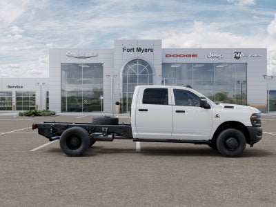 2027 RAM Ram 3500 Chassis Cab RAM 3500 TRADESMAN CREW CAB CHASSIS 4X4 60' CA