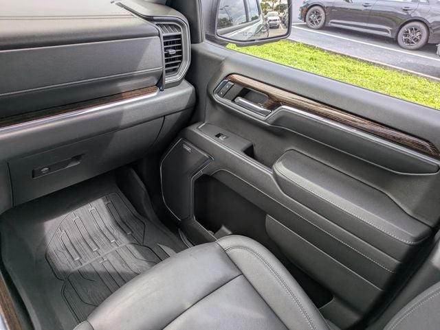 2024 GMC Sierra 1500 4WD Crew Cab Short Box Elevation with 3SB