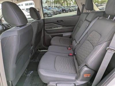 2025 Nissan Pathfinder SV FWD