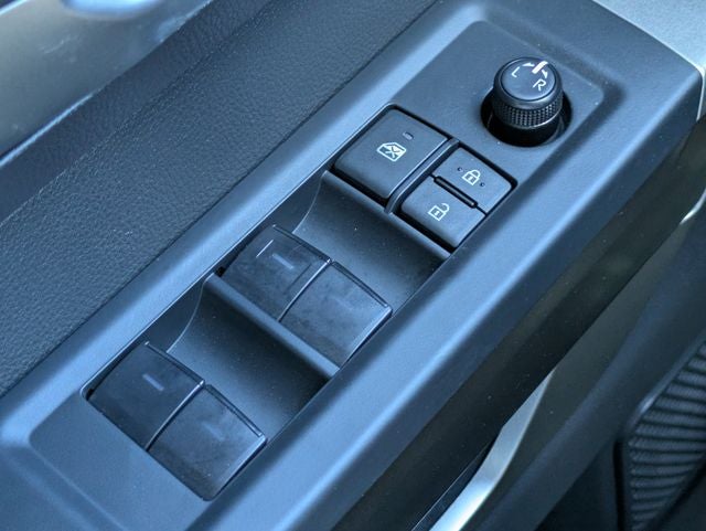 2026 Toyota Tundra SR5 CrewMax 5.5' Bed