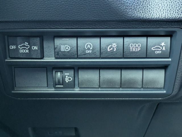 2026 Toyota Tundra SR5 CrewMax 5.5' Bed
