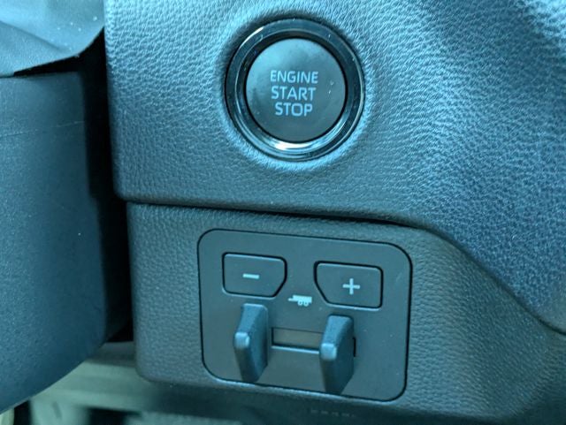 2026 Toyota Tundra SR5 CrewMax 5.5' Bed