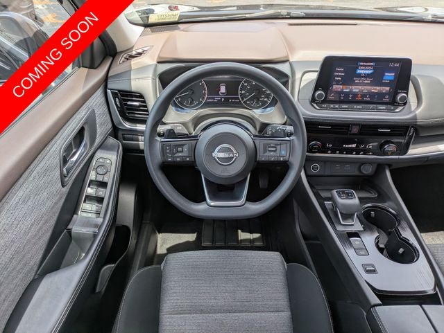 2022 Nissan Rogue SV FWD