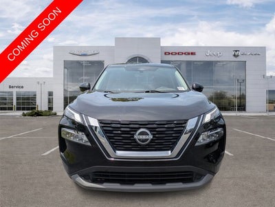 2022 Nissan Rogue SV FWD
