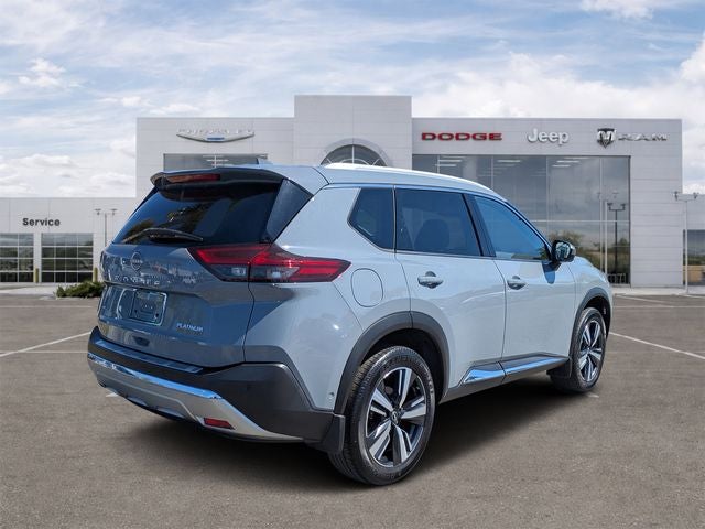 2023 Nissan Rogue Platinum FWD