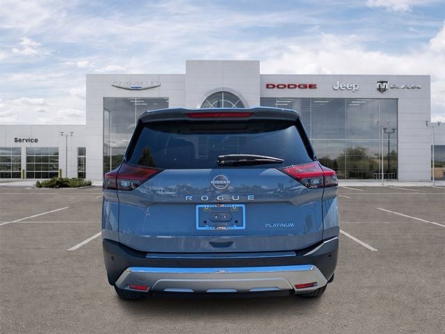 2023 Nissan Rogue Platinum FWD