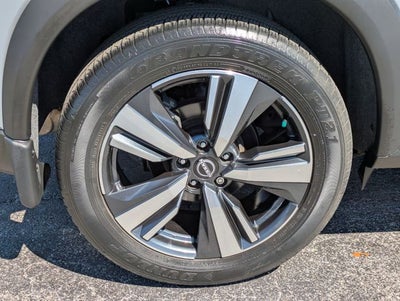 2023 Nissan Rogue Platinum FWD