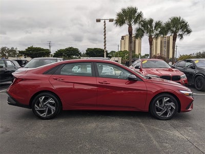 2025 Hyundai Elantra SEL Sport