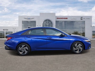 2025 Hyundai Elantra SEL Sport