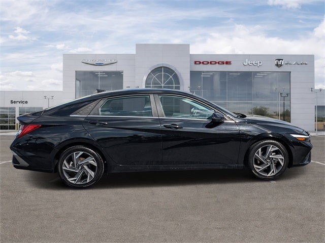 2024 Hyundai Elantra Limited