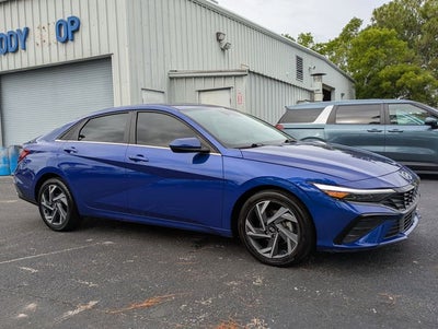 2025 Hyundai Elantra SEL Convenience