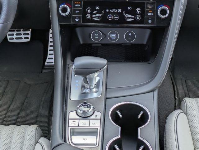 2025 Genesis G70 2.5T RWD