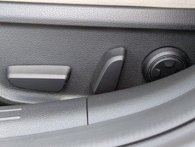 2025 Genesis G70 2.5T RWD