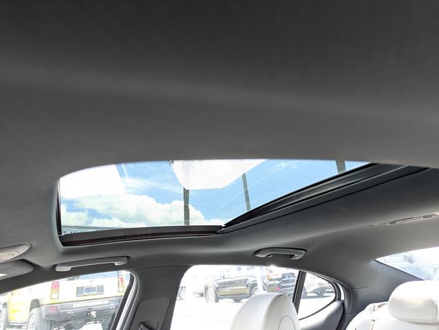 2025 Genesis G70 2.5T RWD