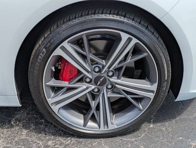 2025 Genesis G70 2.5T RWD