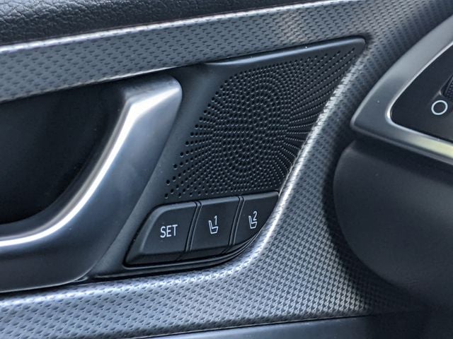 2022 Genesis G70 2.0T RWD