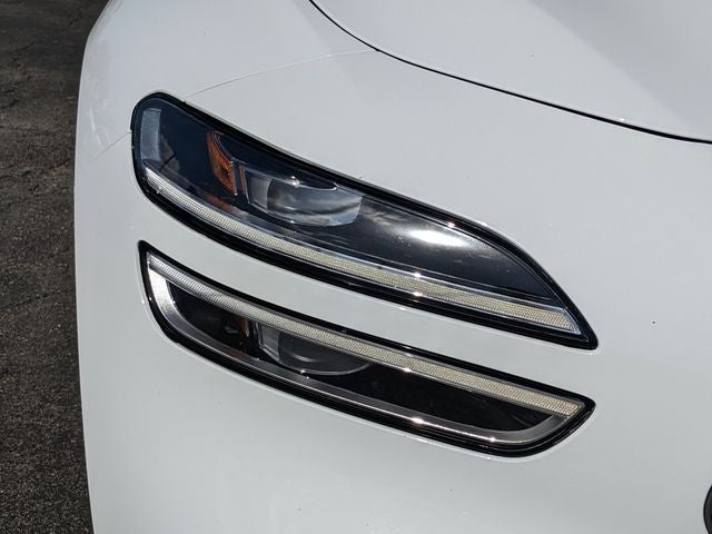 2022 Genesis G70 2.0T RWD