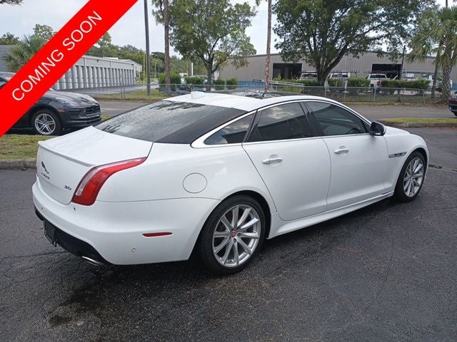 2016 Jaguar XJ R-Sport