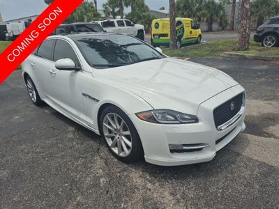 2016 Jaguar XJ R-Sport
