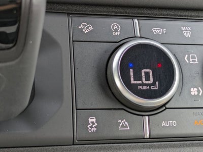 2025 Land Rover Defender 110 P300