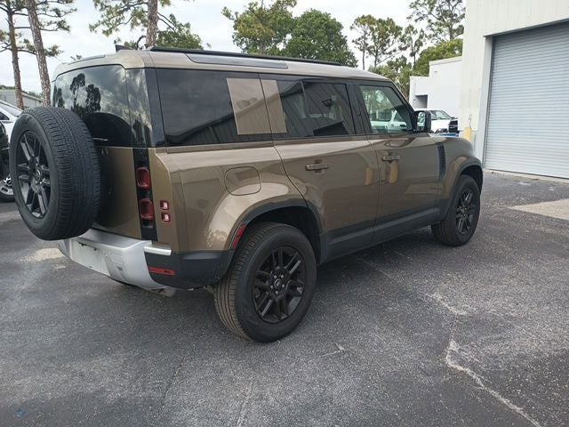 2025 Land Rover Defender 110 P300