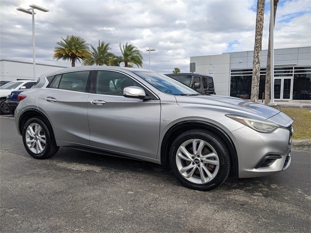 2018 INFINITI QX30 Base