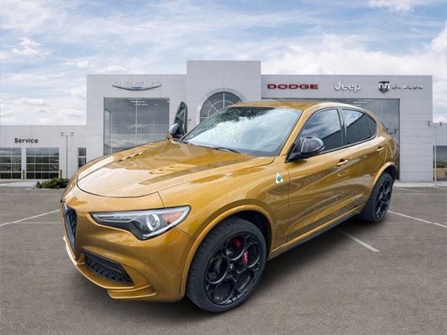 2023 Alfa Romeo Stelvio Quadrifoglio