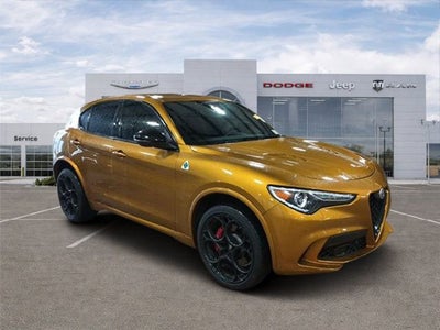 2023 Alfa Romeo Stelvio Quadrifoglio